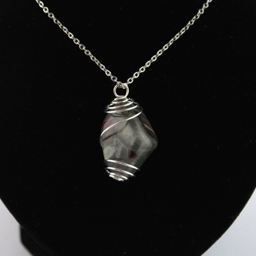 Pendant in Heliotrope Bloodstone - ARIES Zodiac Necklace Handmade Silver