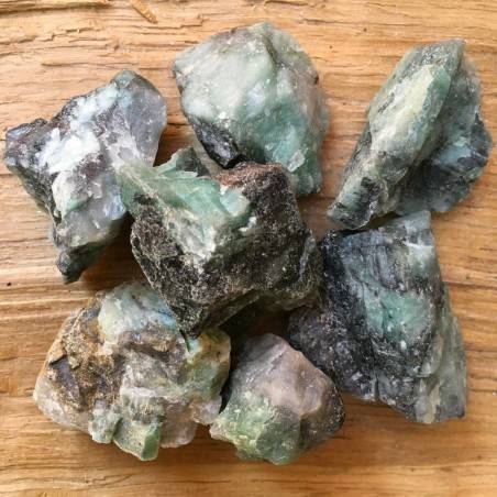 ÉMERAUDE Brute Naturel Minéral Cristal thérapie A+[PAYEZ UNE SEULE EXPÉDITION]-1