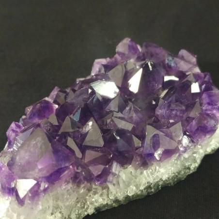 * Minéraux * DRUSE de Améthyste BLEU / Violet URUGUAY 69X33 mm Très haut Qualité A+-1