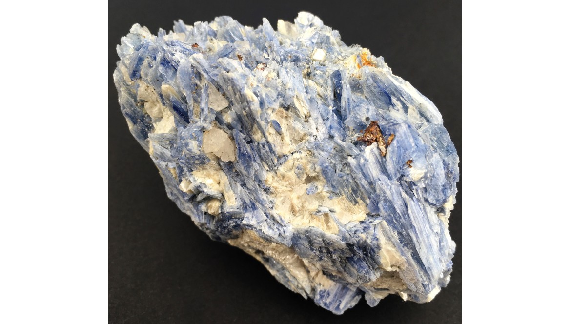 CIANITE - Tutte le Proprietà, benefici e Caratteristiche CIANITE - Tutte le Proprietà, benefici e Caratteristiche